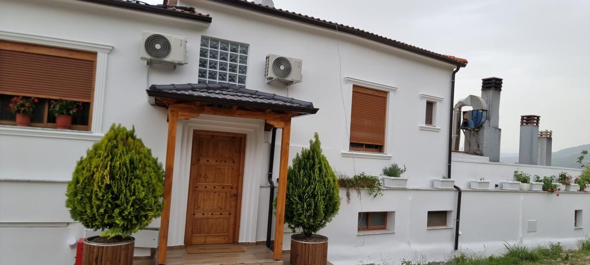 Salillari Guest House Berat Luaran gambar