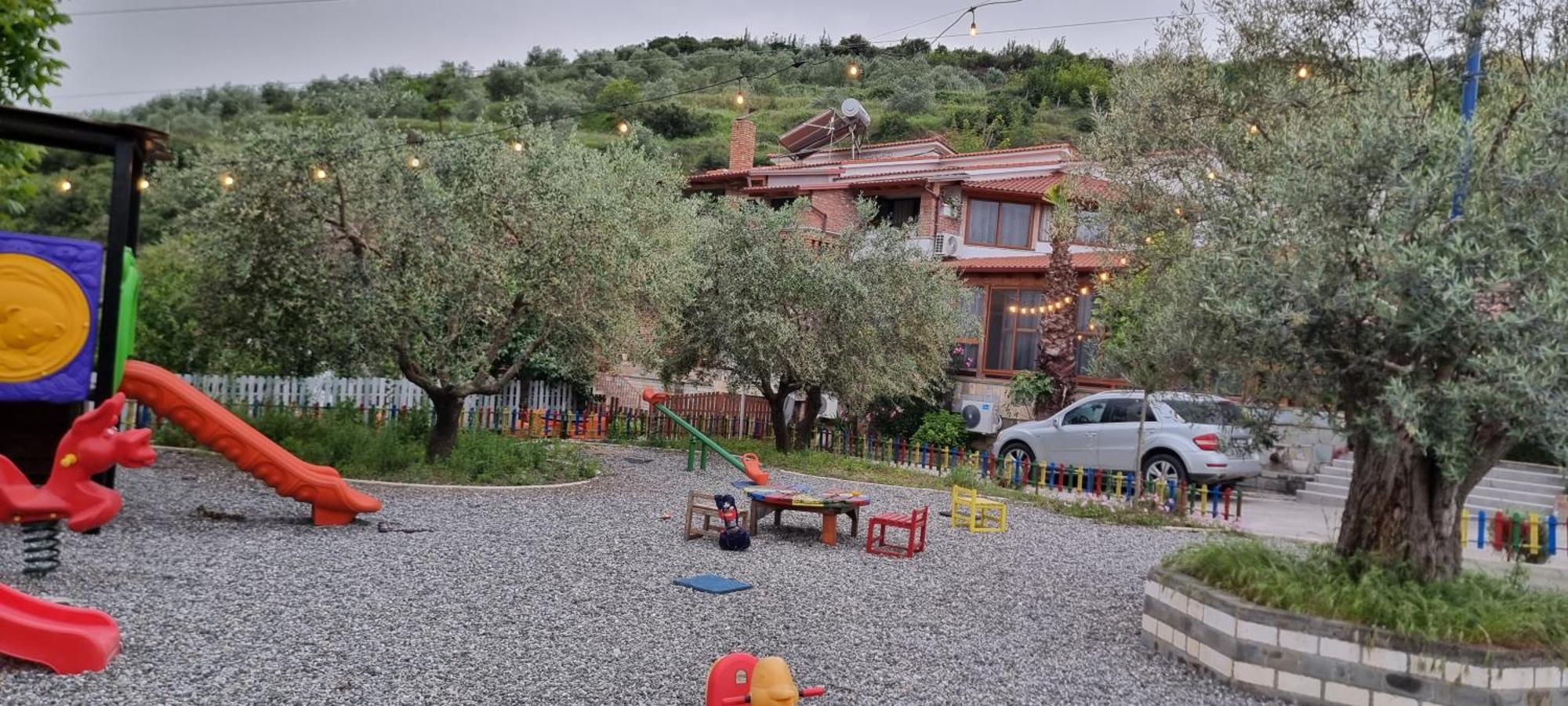 Salillari Guest House Berat Luaran gambar