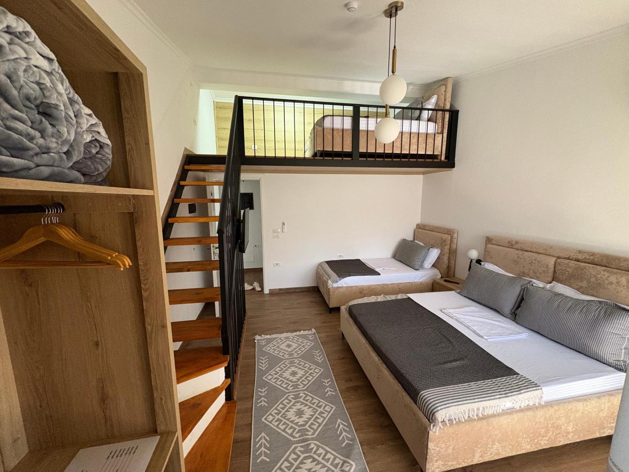 Salillari Guest House Berat Luaran gambar