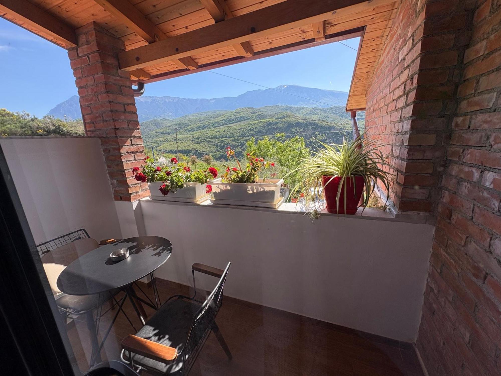 Salillari Guest House Berat Luaran gambar
