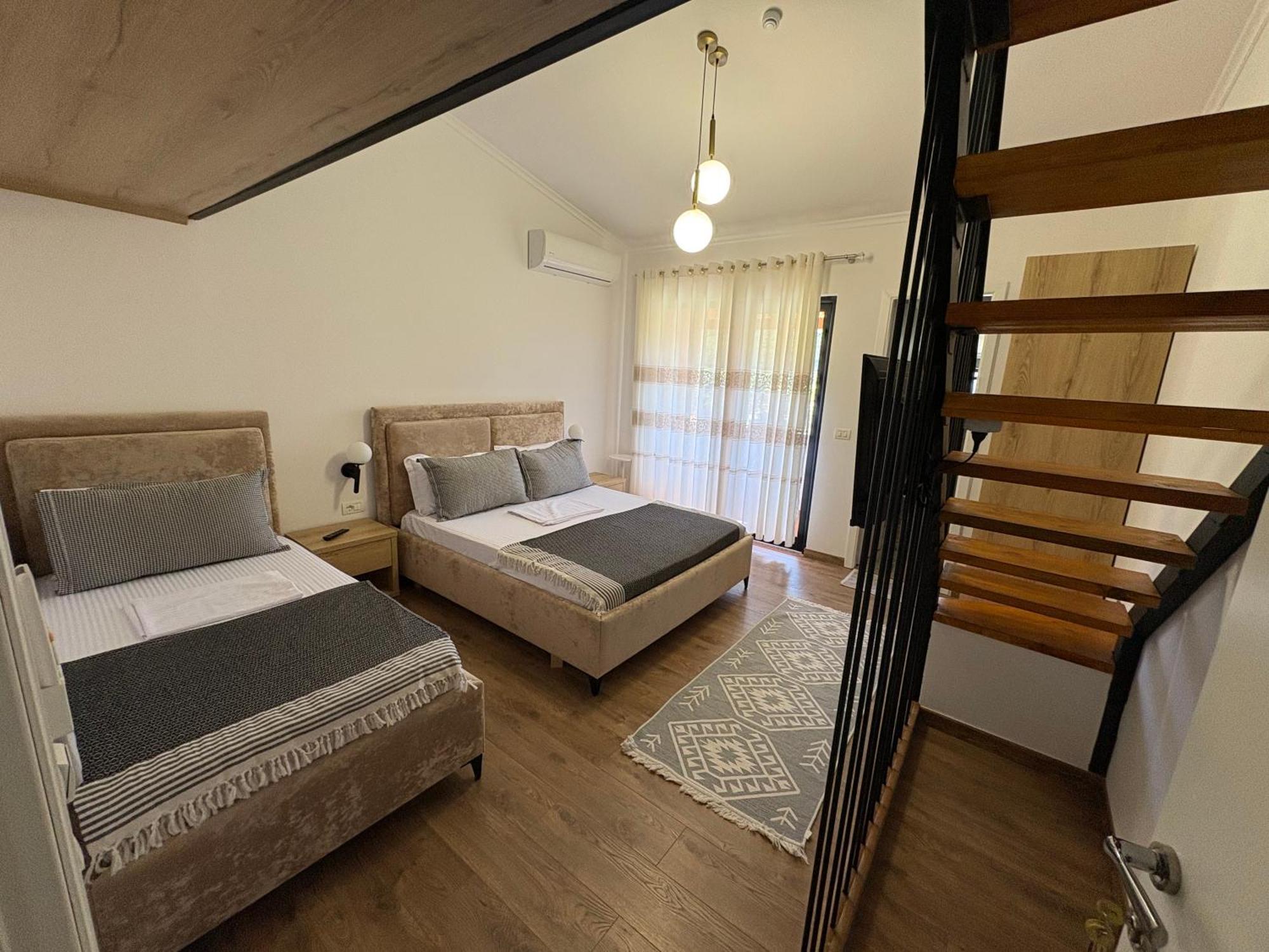 Salillari Guest House Berat Luaran gambar
